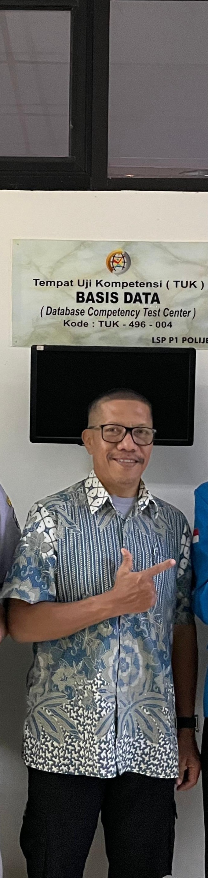 Dr. Denny Trias Utomo, S.Si, MT